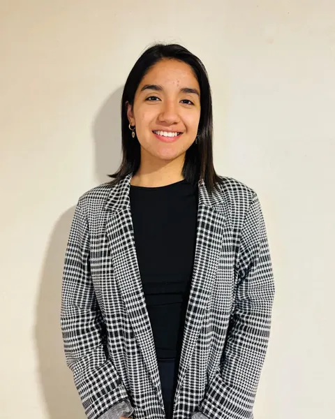 Retrato de Camila Altamirano Alvarado, socia de ContaaaMind.